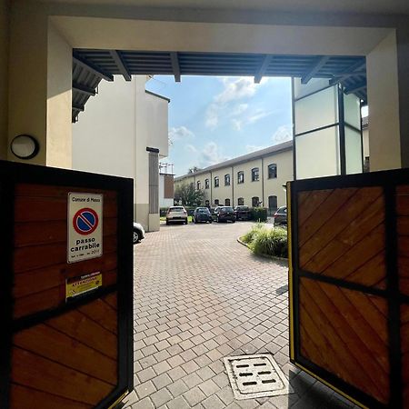 Luxury Four-Room Apartment In Monza Centro - 2 Min Walk To Train Station Exterior foto